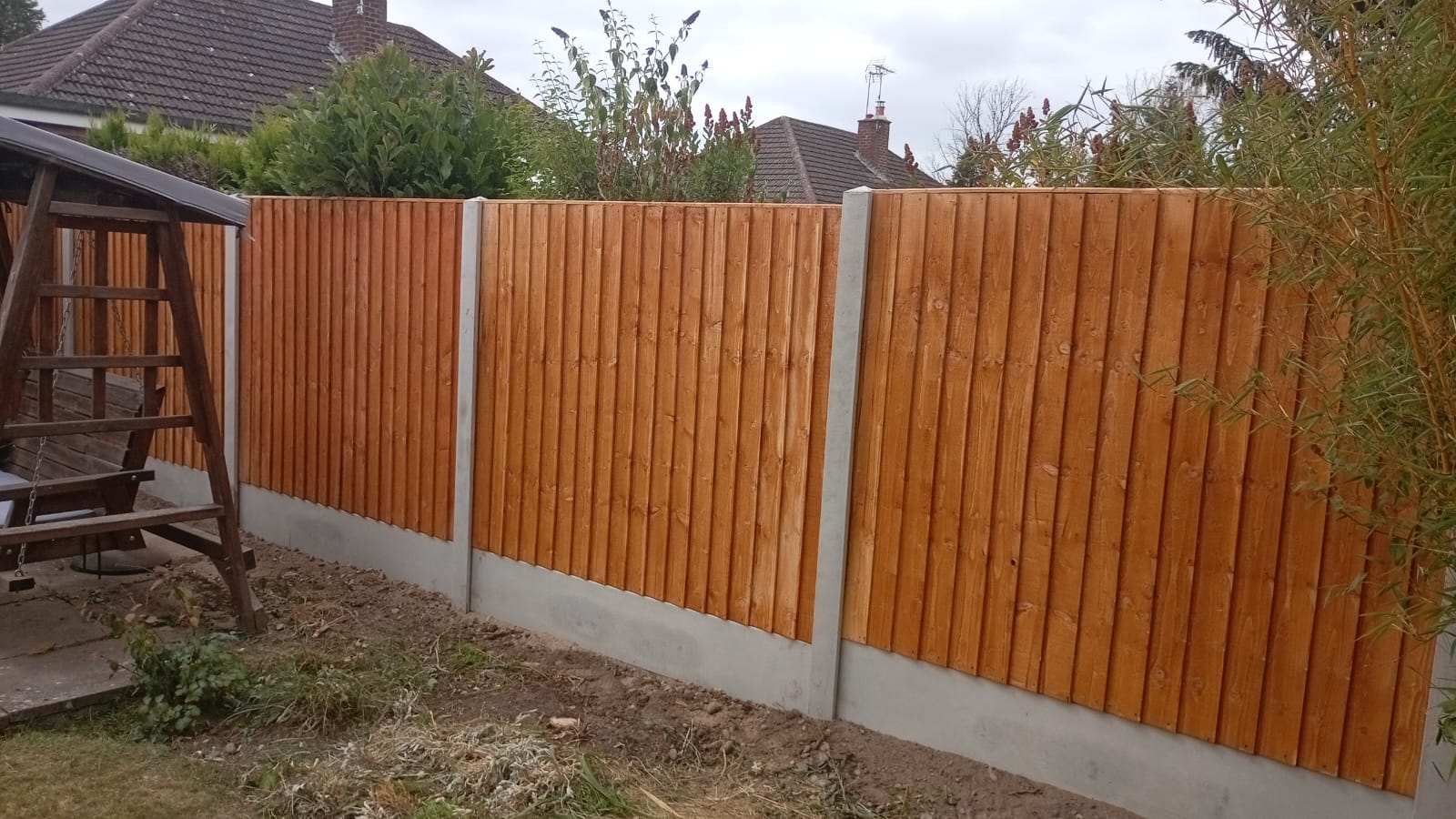 A picture of some vertical fencing done by Wise Roots